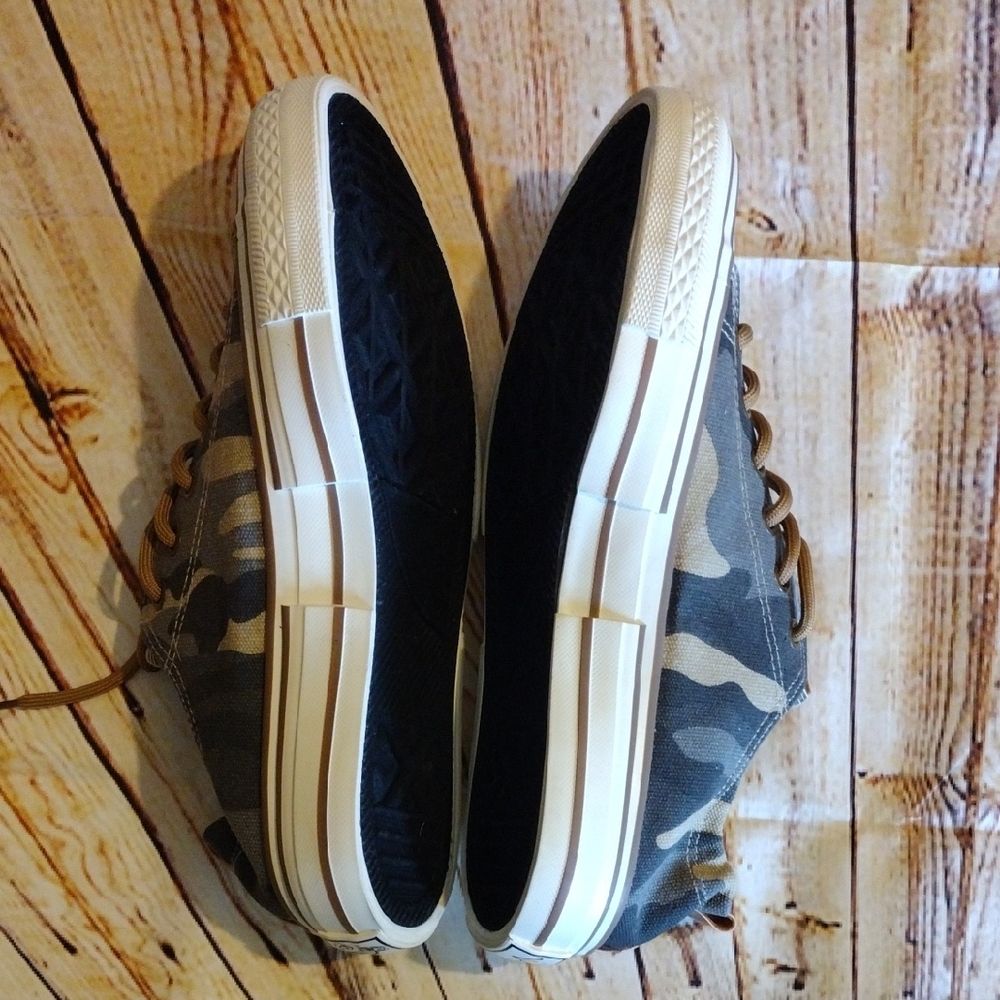 Very G Brown Camo Sneakers Canvas Low-Top Size 9 Women's - Picture 4 of 10